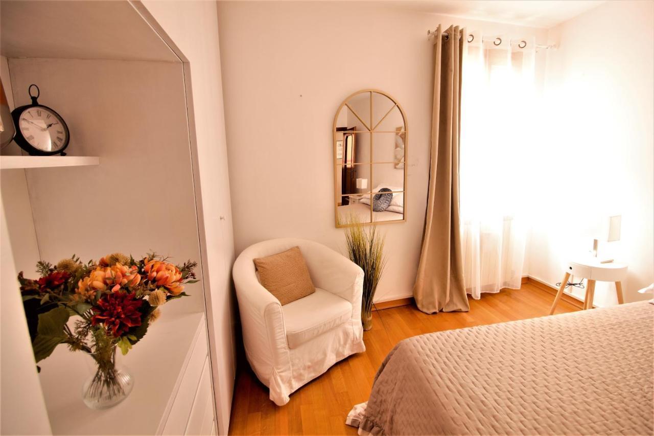 Charming Canal View San Marco Apartment *