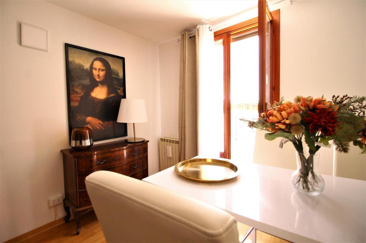 Apartment Charming Canal View San Marco *
