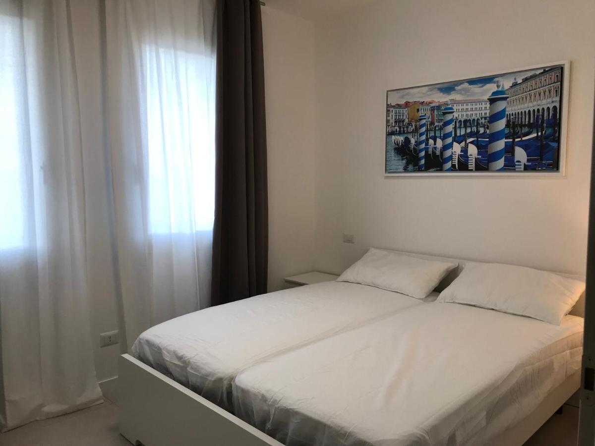 Apartamento White & Grey Venice Apartments Veneza