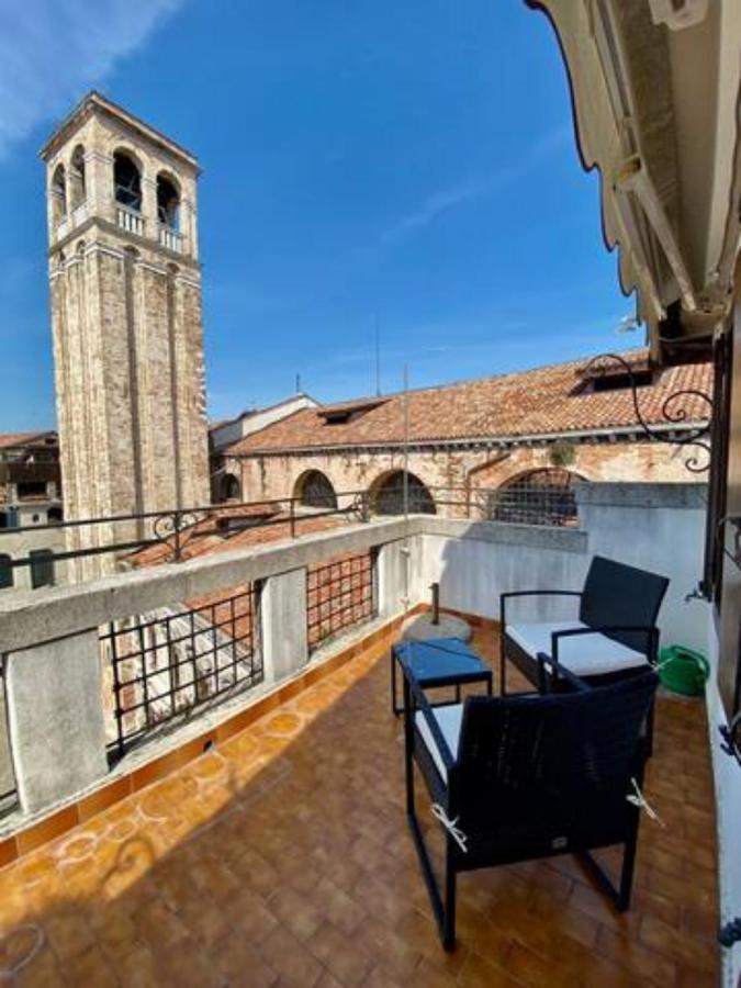 Ca' Silvestro Penthouse With Private Rooftop