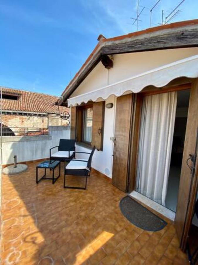 Ca' Silvestro Penthouse With Private Rooftop Apartment