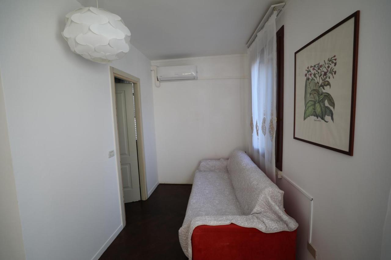 Guest house Lovely In