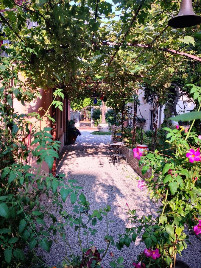 Cinqueteste Luxury Guest house 2*