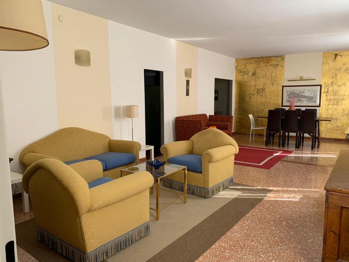 Corte Mosto Veneza