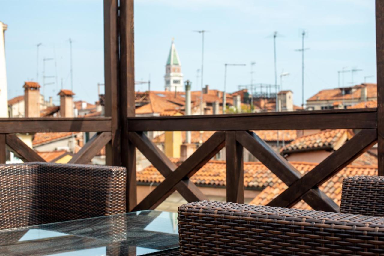 Palazzina Fortuny Acomodação com café da manhã 