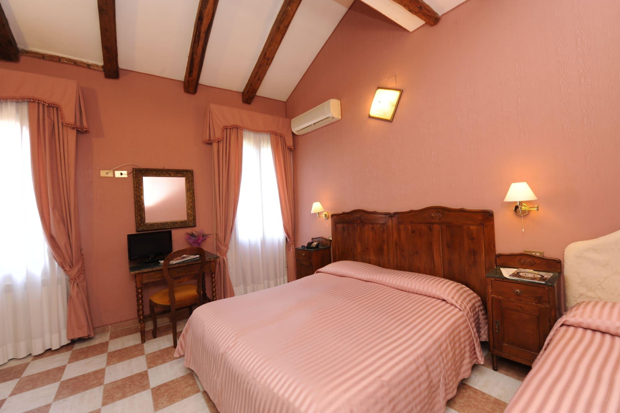 Rosa Hotel Venice