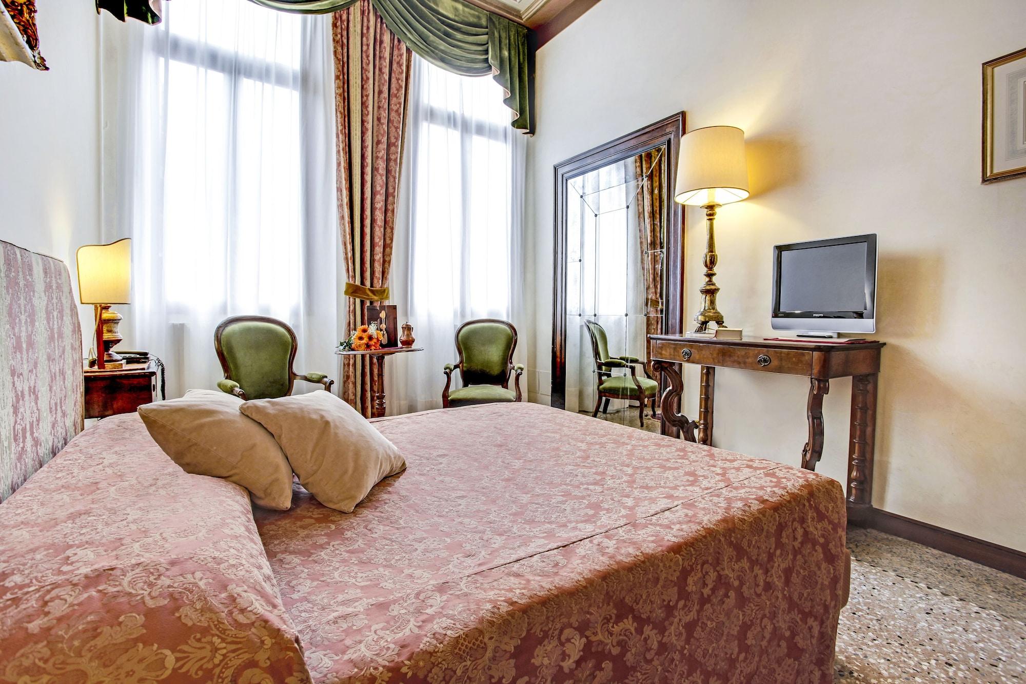 Guest house Palazzo Schiavoni Residenza D'epoca & Suite-apartments