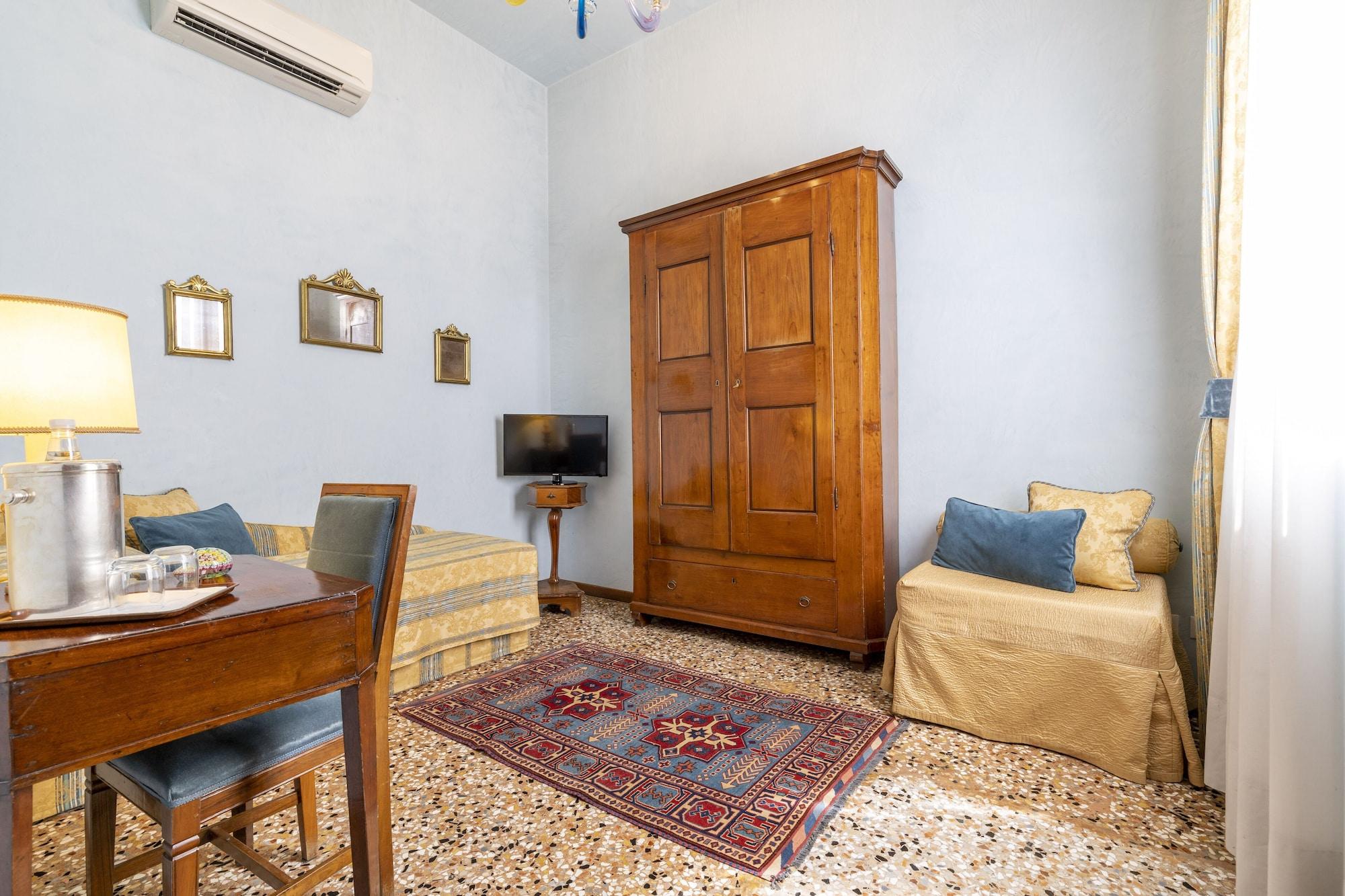 Palazzo Schiavoni Residenza D'epoca & Suite-apartments Venice