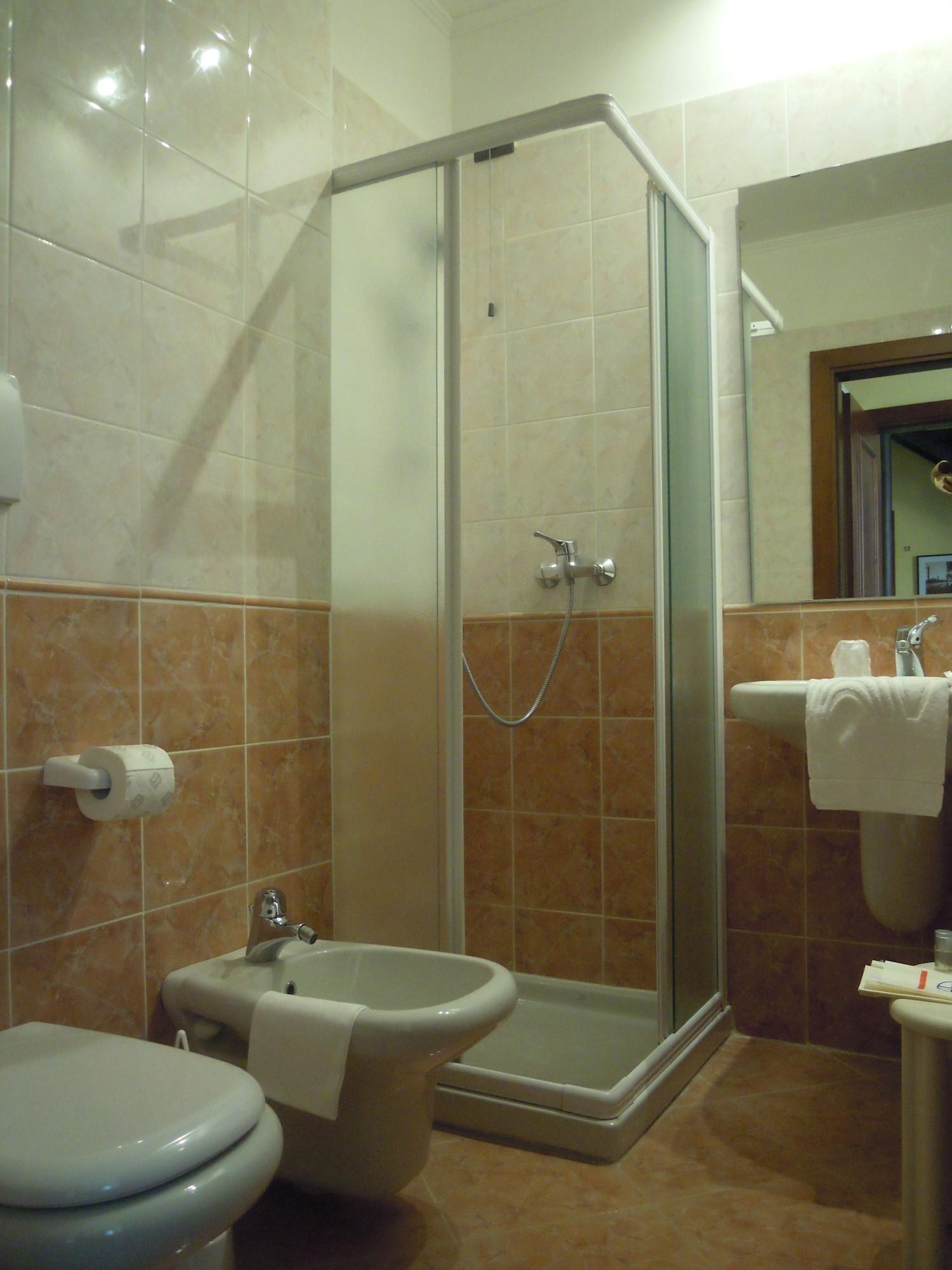 Alloggi Marinella Inn 3*