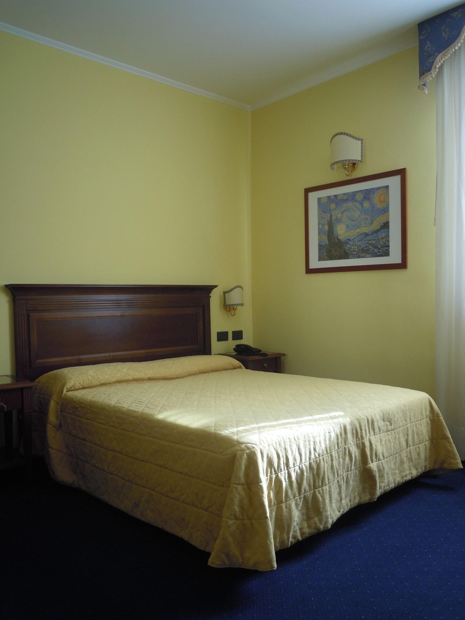 Inn Alloggi Marinella 3*