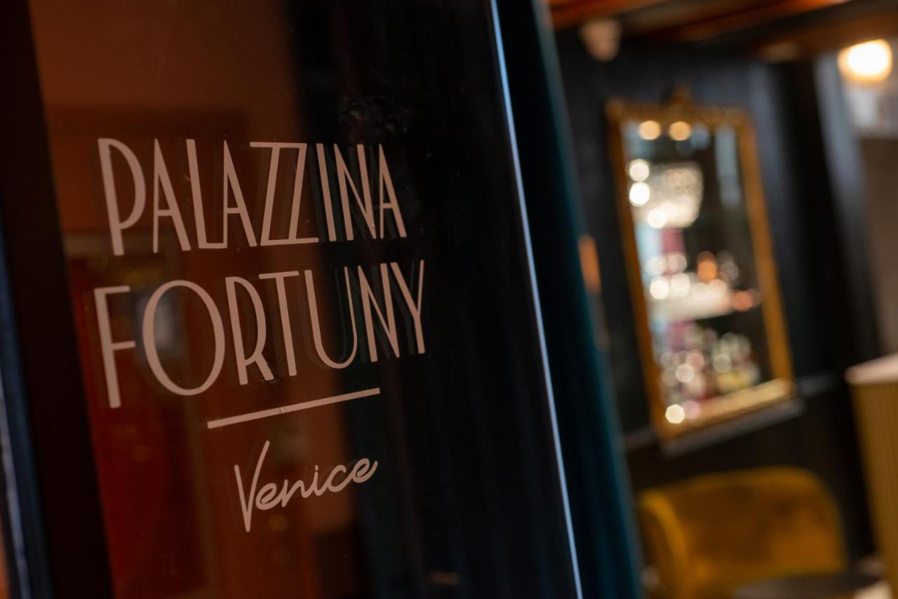 Palazzina Fortuny Acomodação com café da manhã  3*