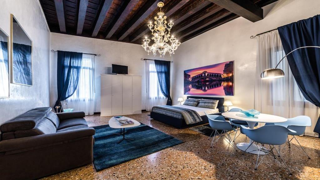 Ca Sant'angelo Apartment *