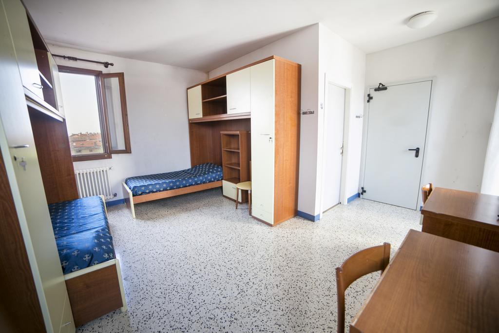 Hostel Biennale * Veneza