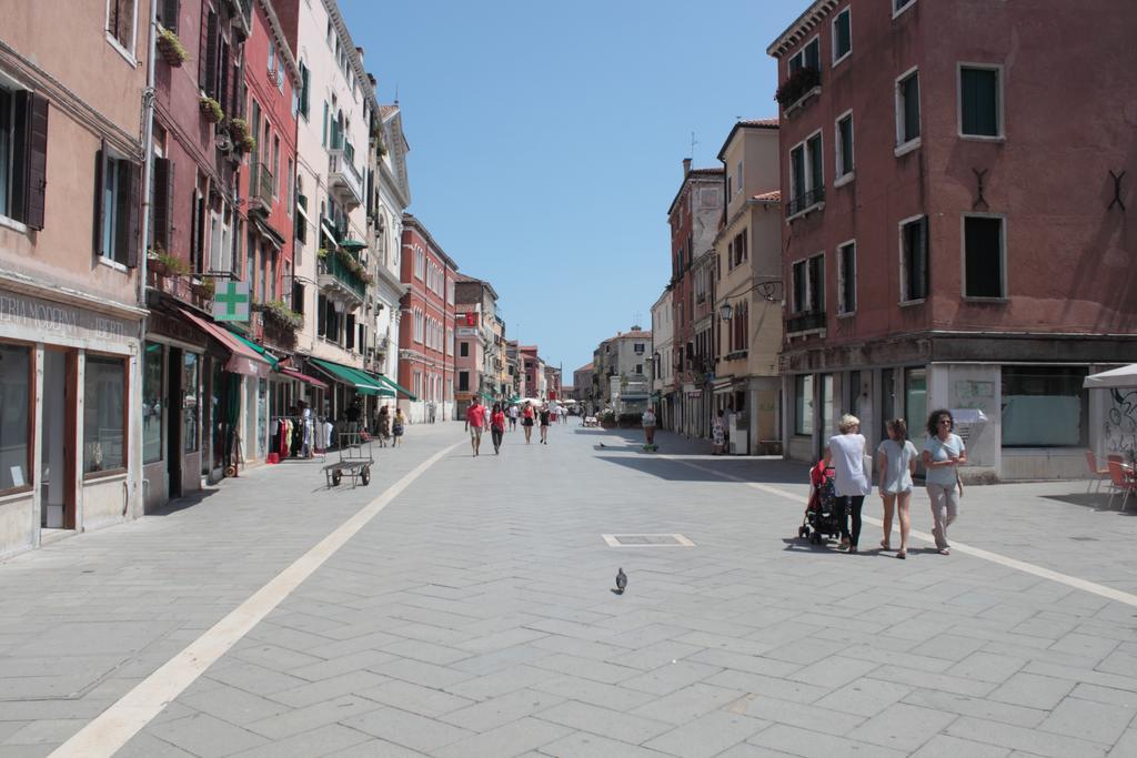 Hostel Biennale Albergue