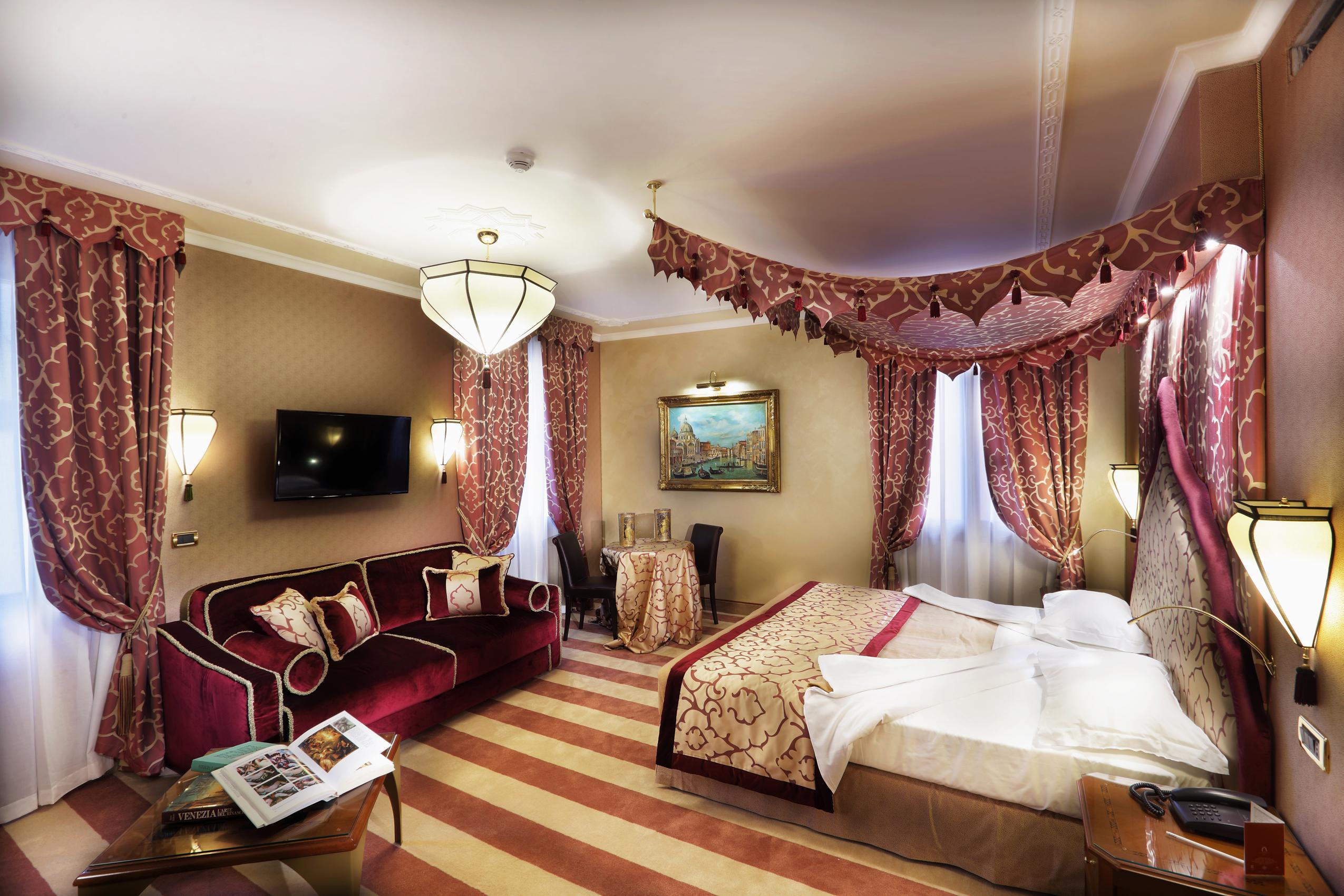 Ai Mori D'oriente Hotel