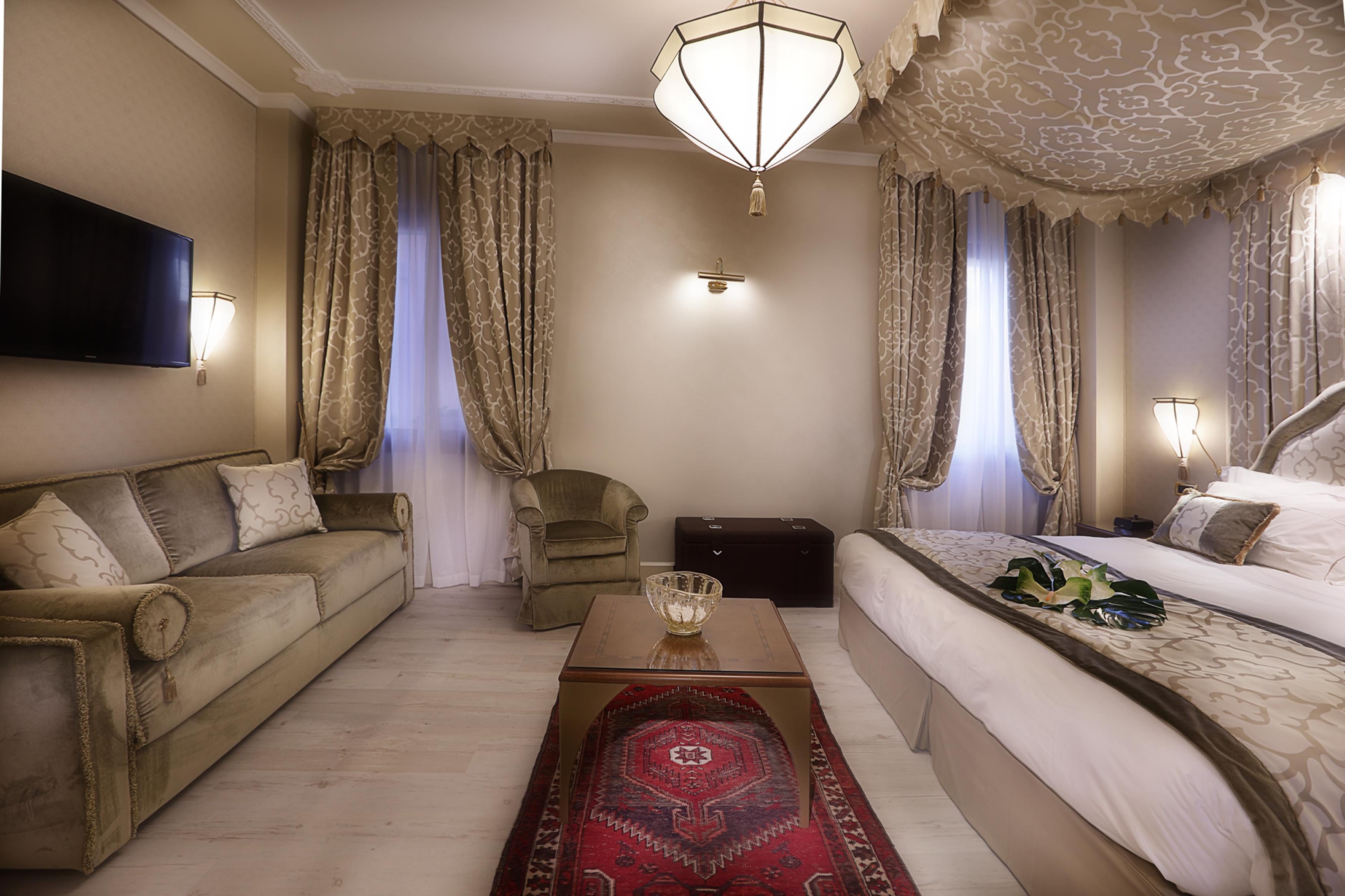 Ai Mori D'oriente Hotel