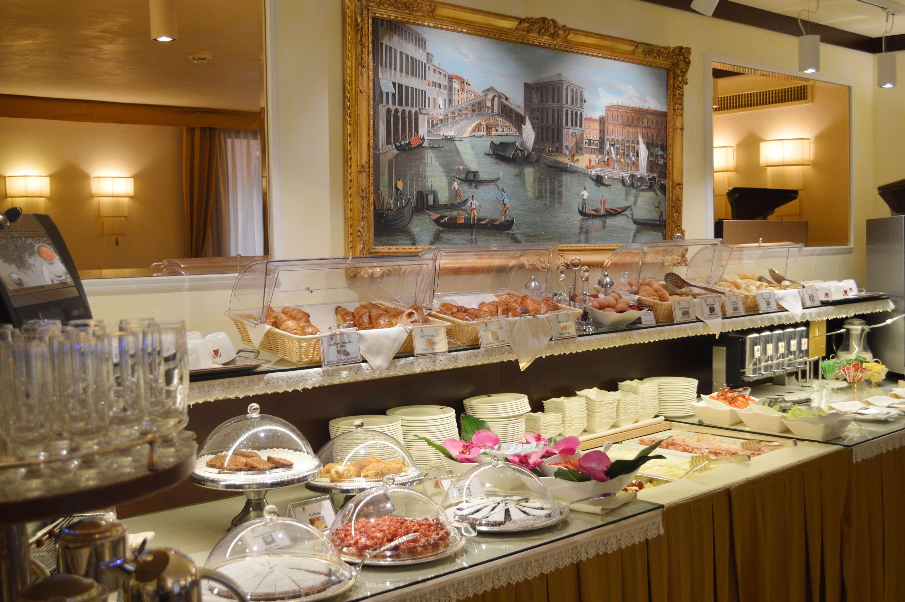 Ai Mori D'oriente Hotel 4*