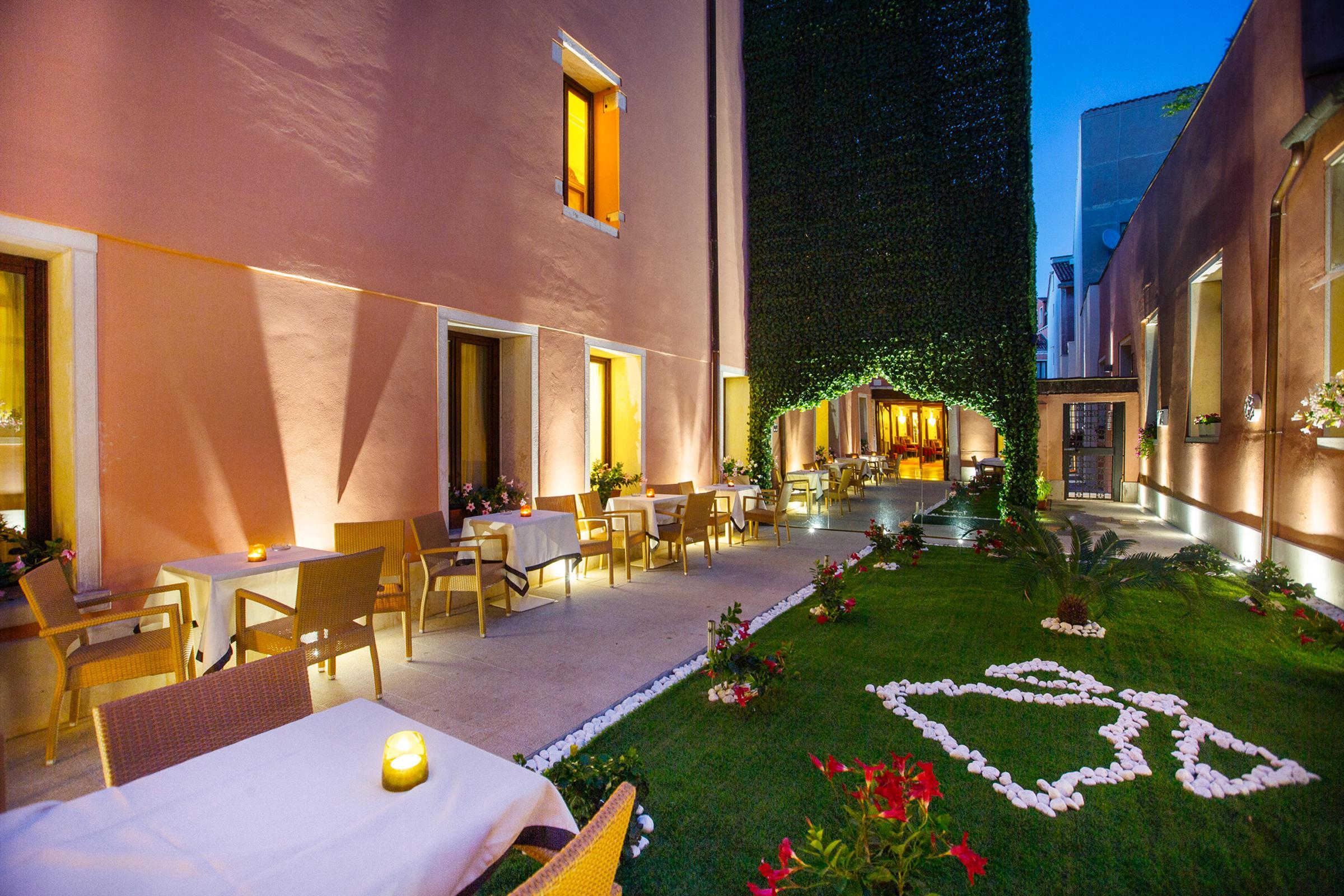 Hotel Ai Mori D'oriente