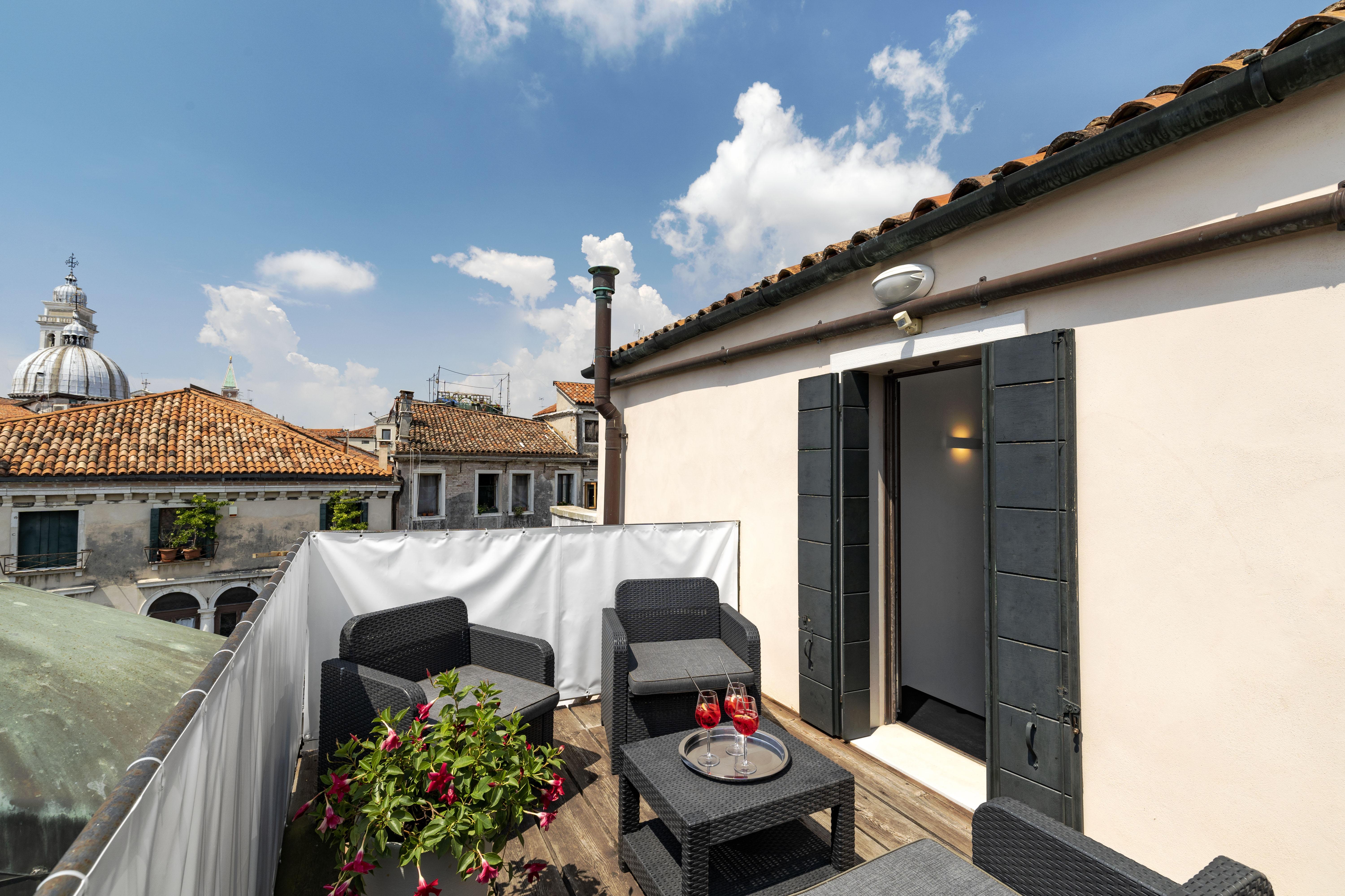 Palazzo Schiavoni Residenza D'epoca & Suite-apartments Guest house
