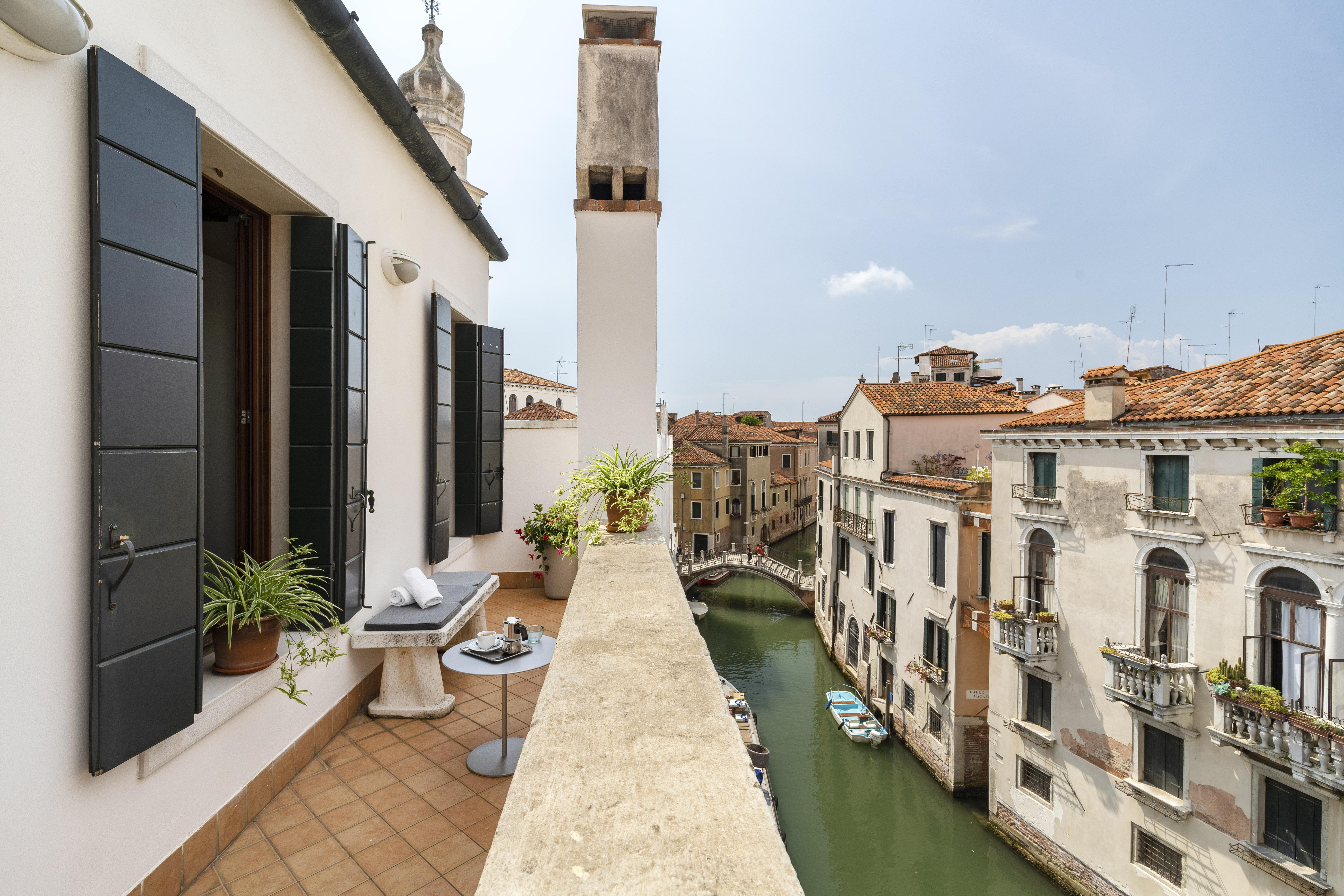 Palazzo Schiavoni Residenza D'epoca & Suite-apartments