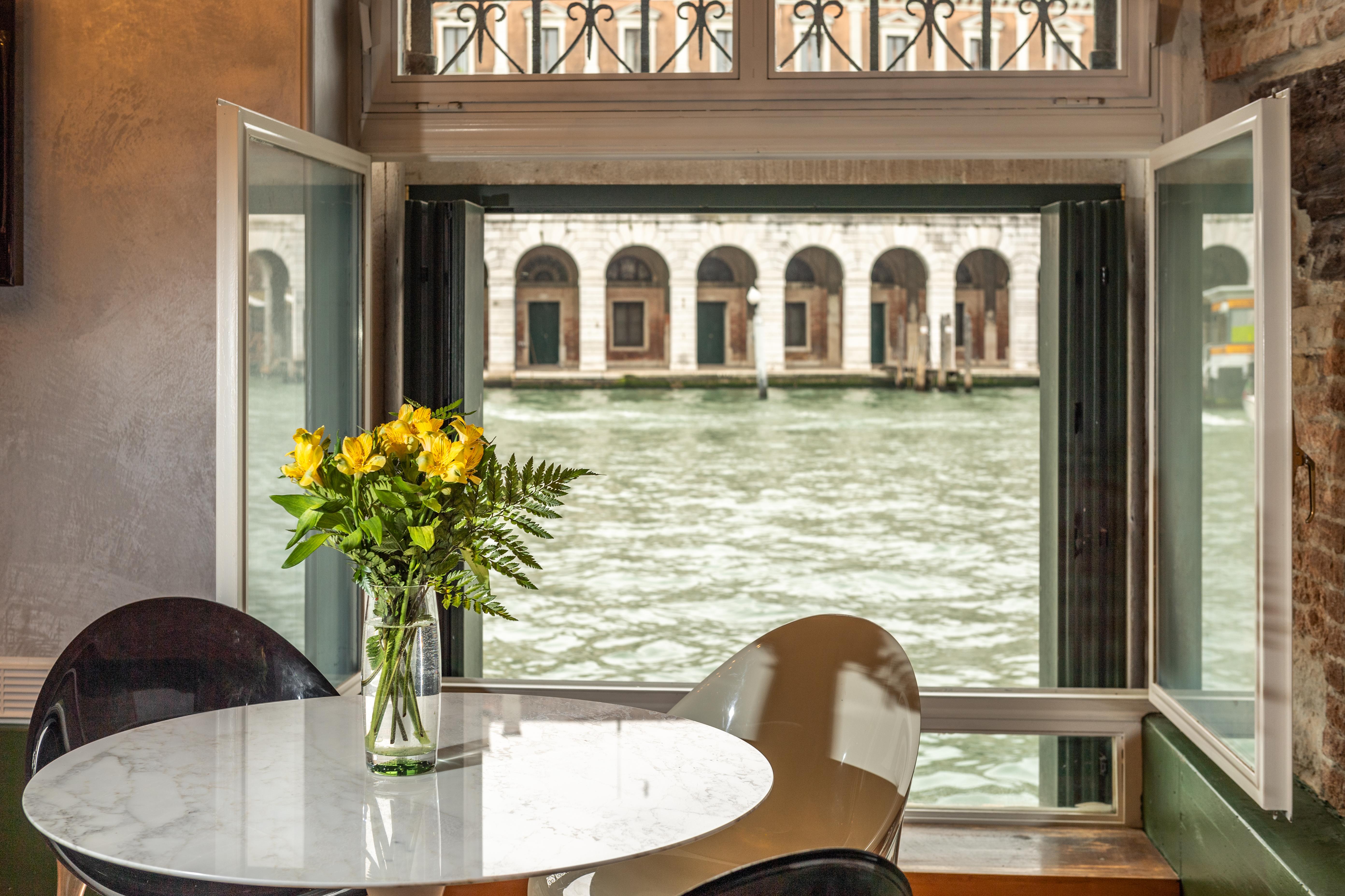 Guest house Locanda Leon Bianco On The Grand Canal