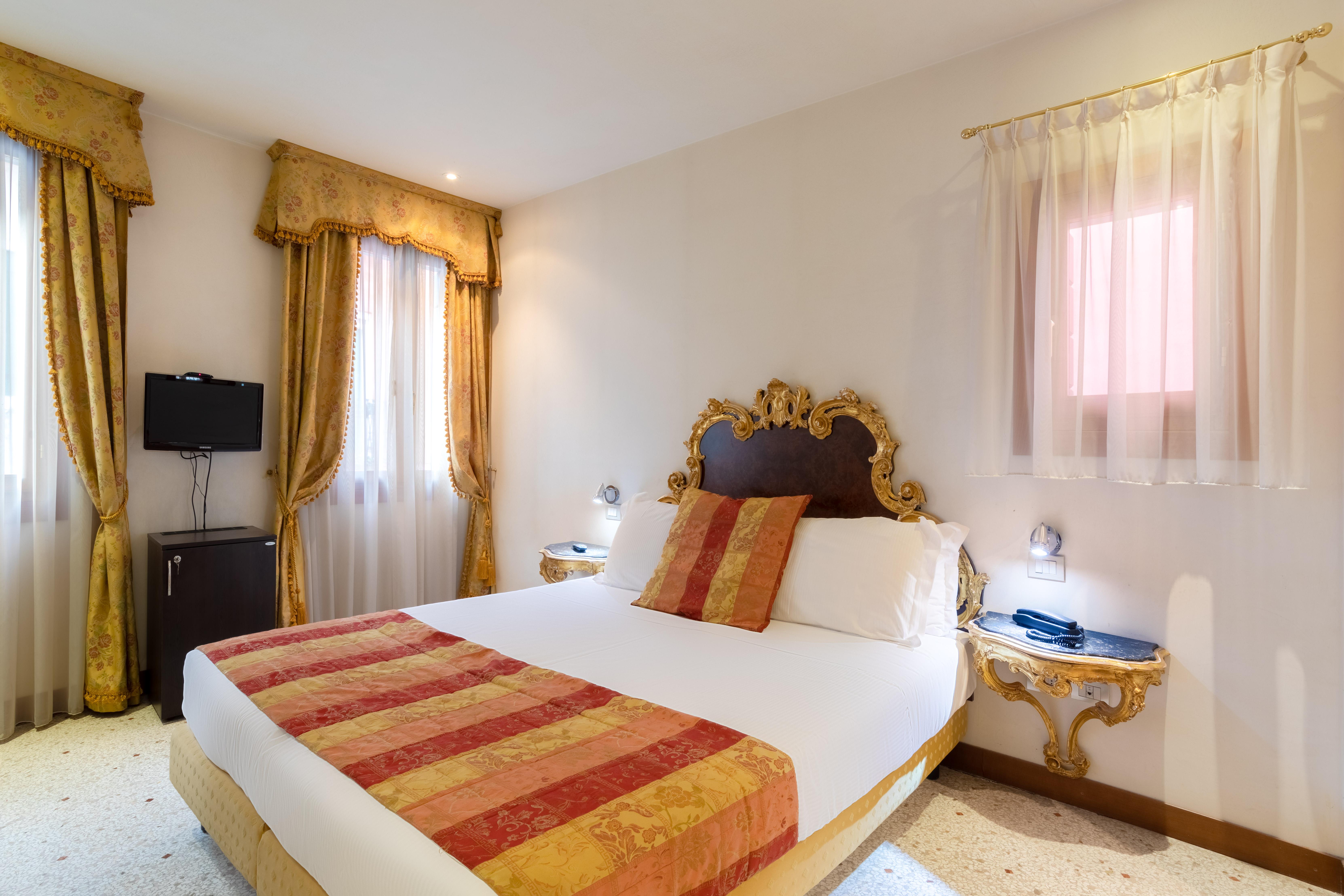 Acomodação com café da manhã  Palazzina Fortuny 3*