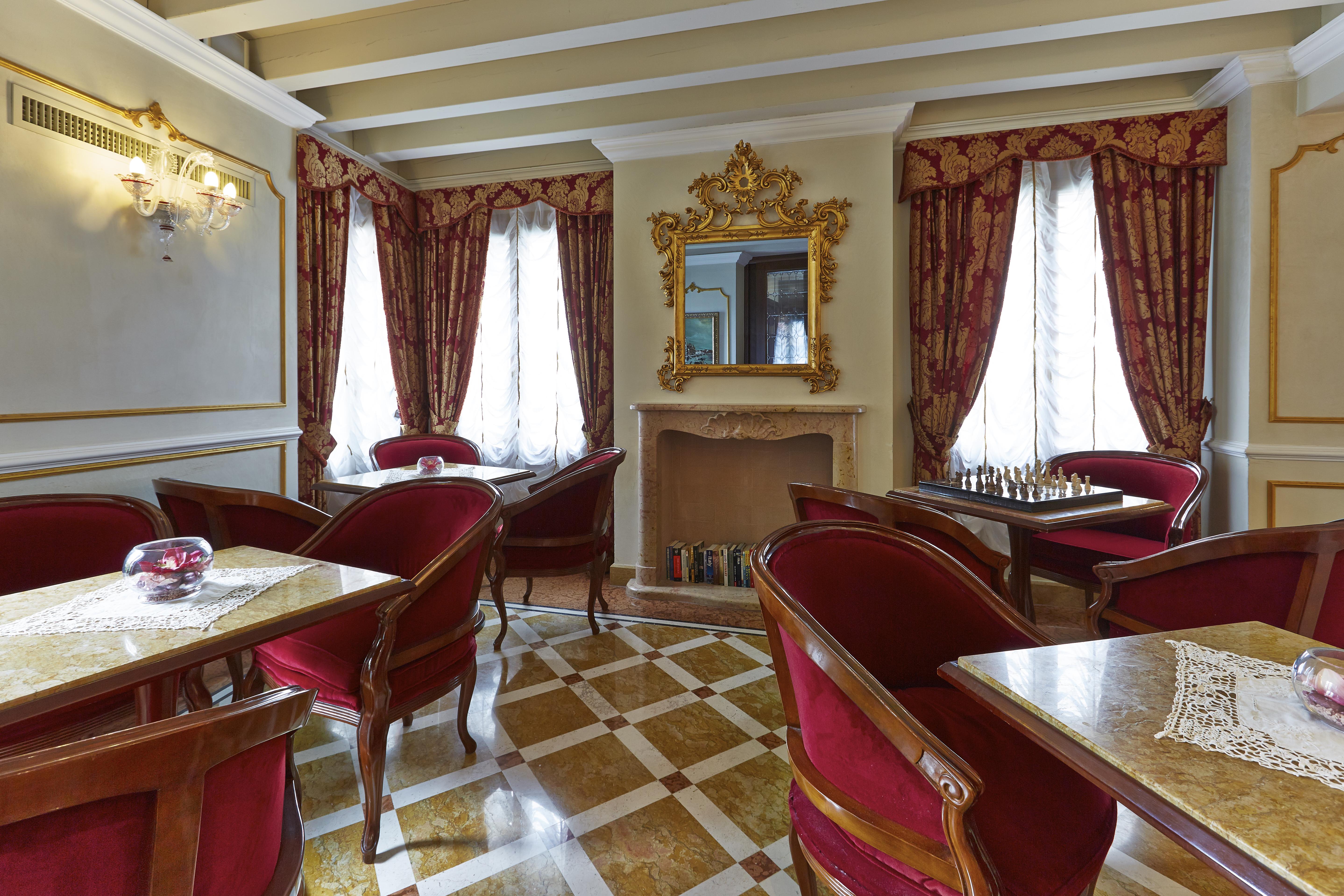 Hotel Canal Grande 4*