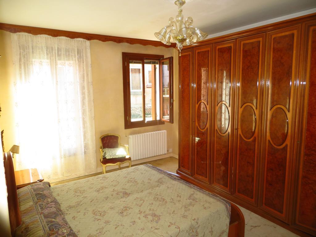Asteria Venetian * Venice