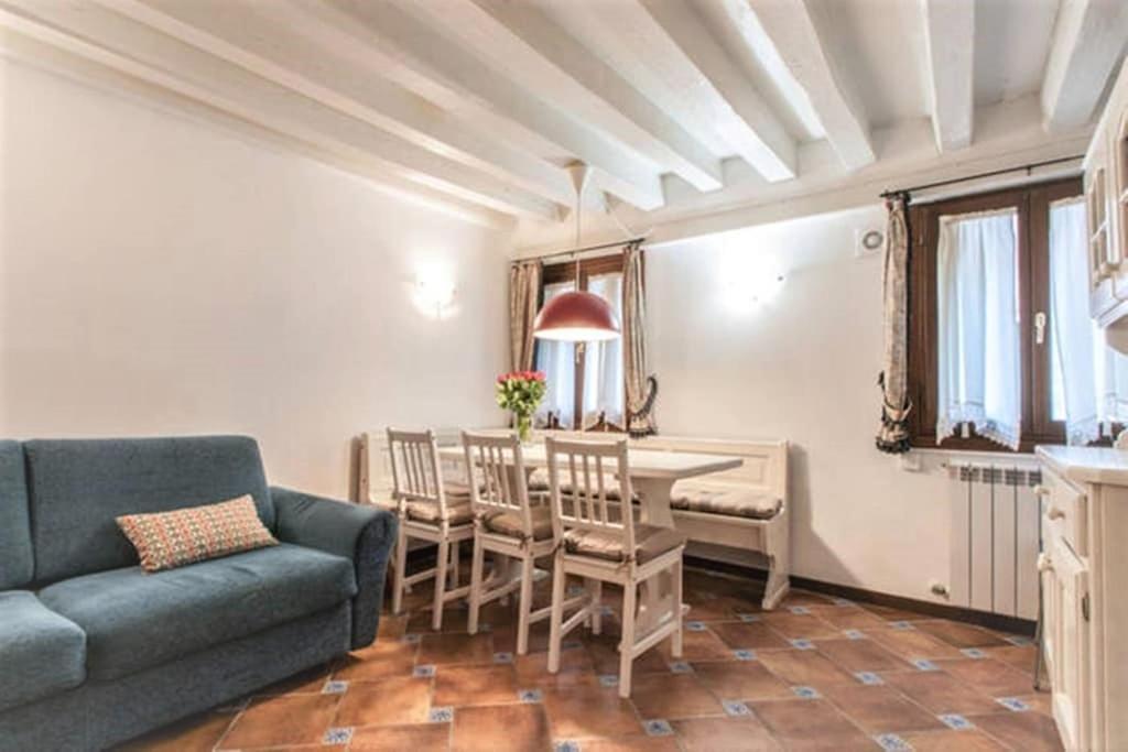 Emmalu Apartment