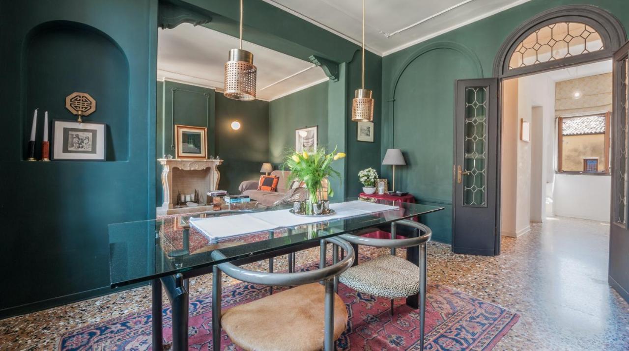 Stylish Renovated In The Heart Of The City * Venice