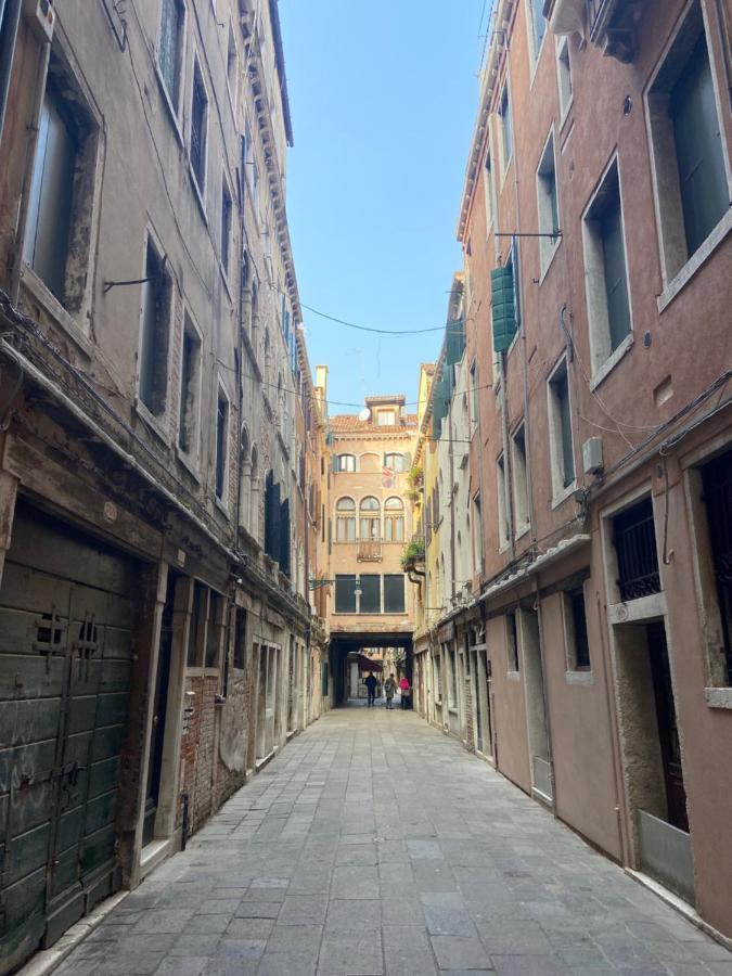 Casa Tella * Venice