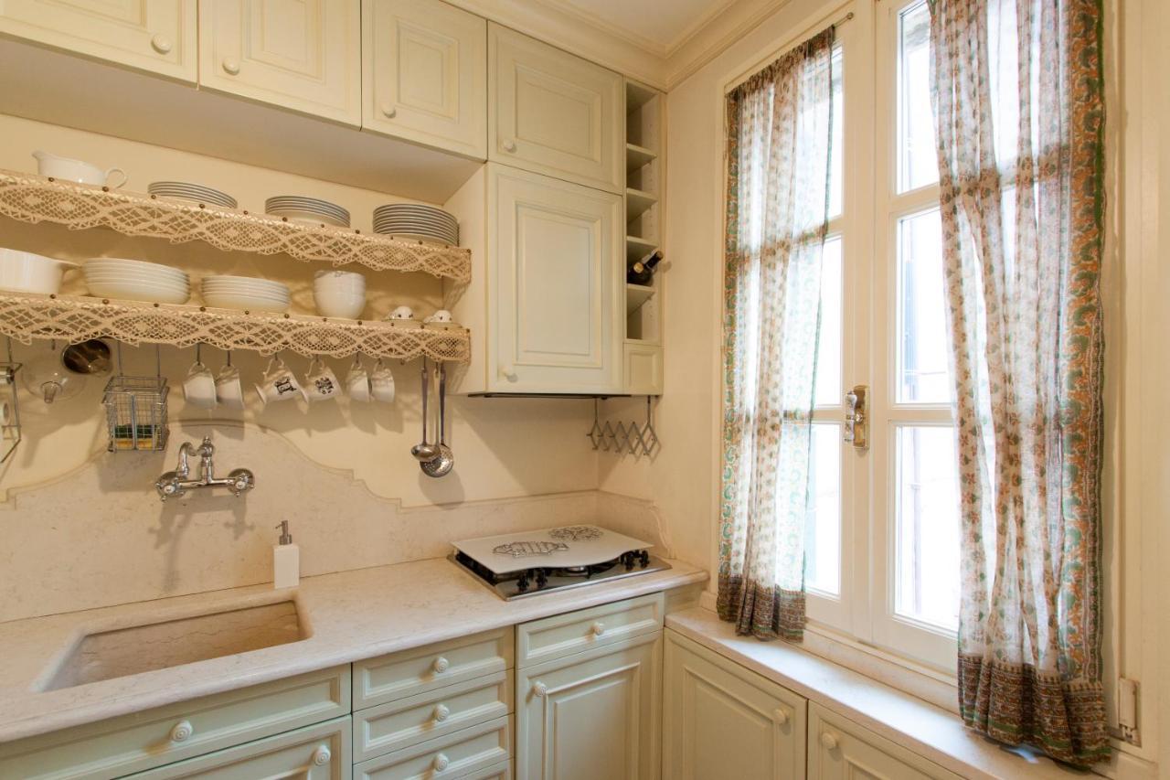 Explore From A Sophisticated Hideaway In San Polo *