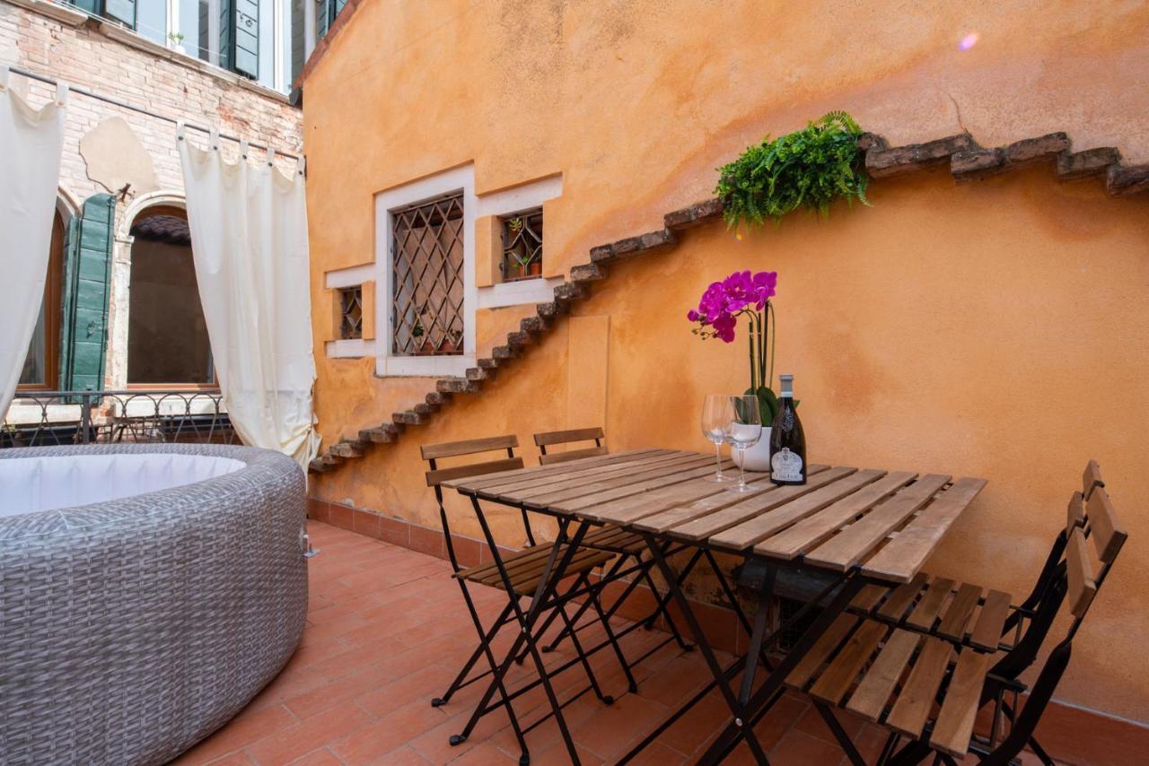 Rava - San Marco With Pool Apartamento *