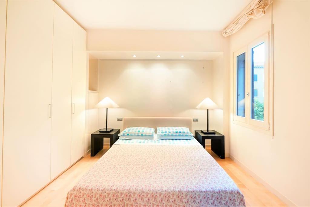 Apartment Ca' Santa Eufemia, Cozy And Classy, Sleep 4 *