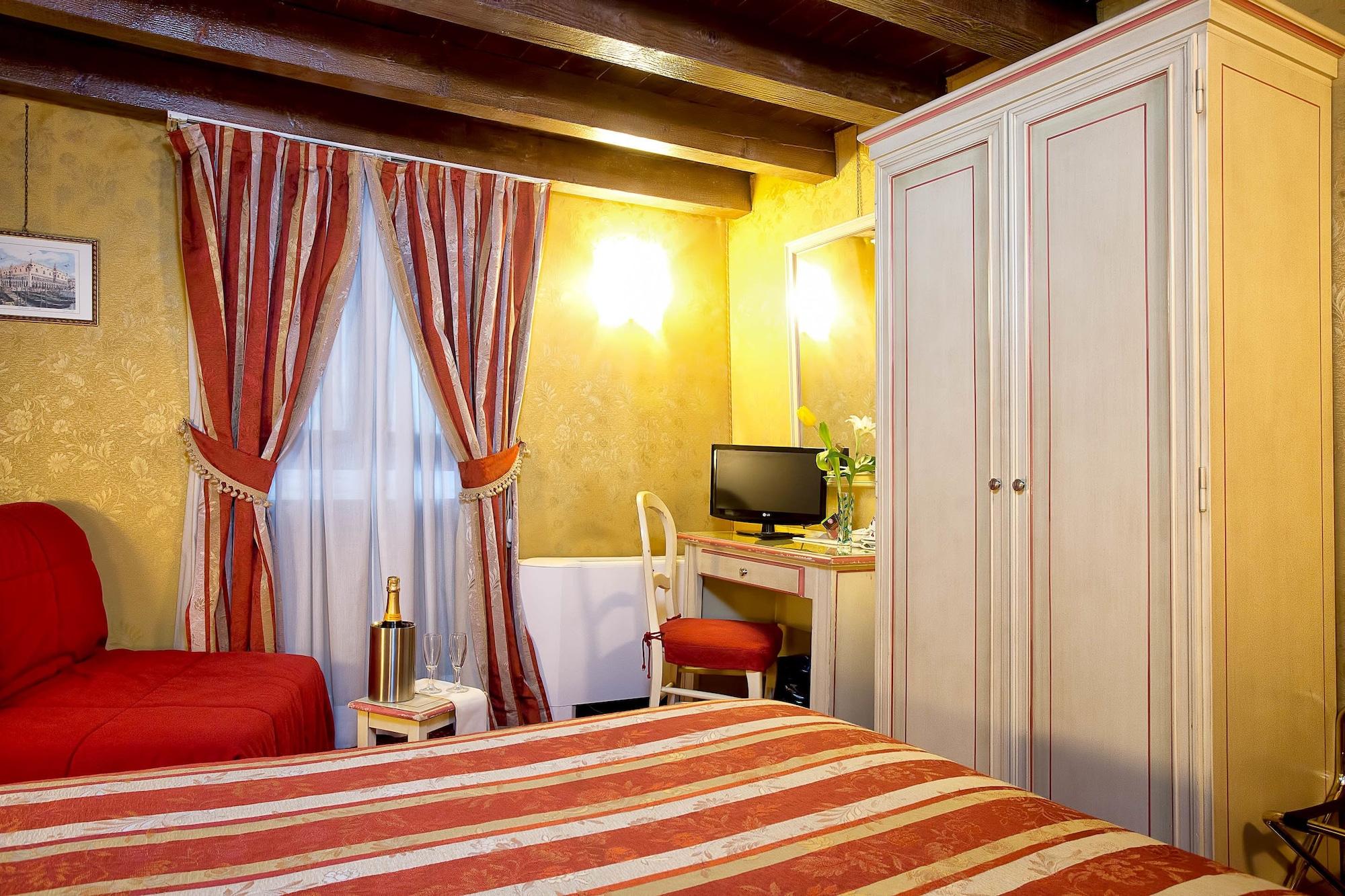 Ca' San Polo Guest house 3*