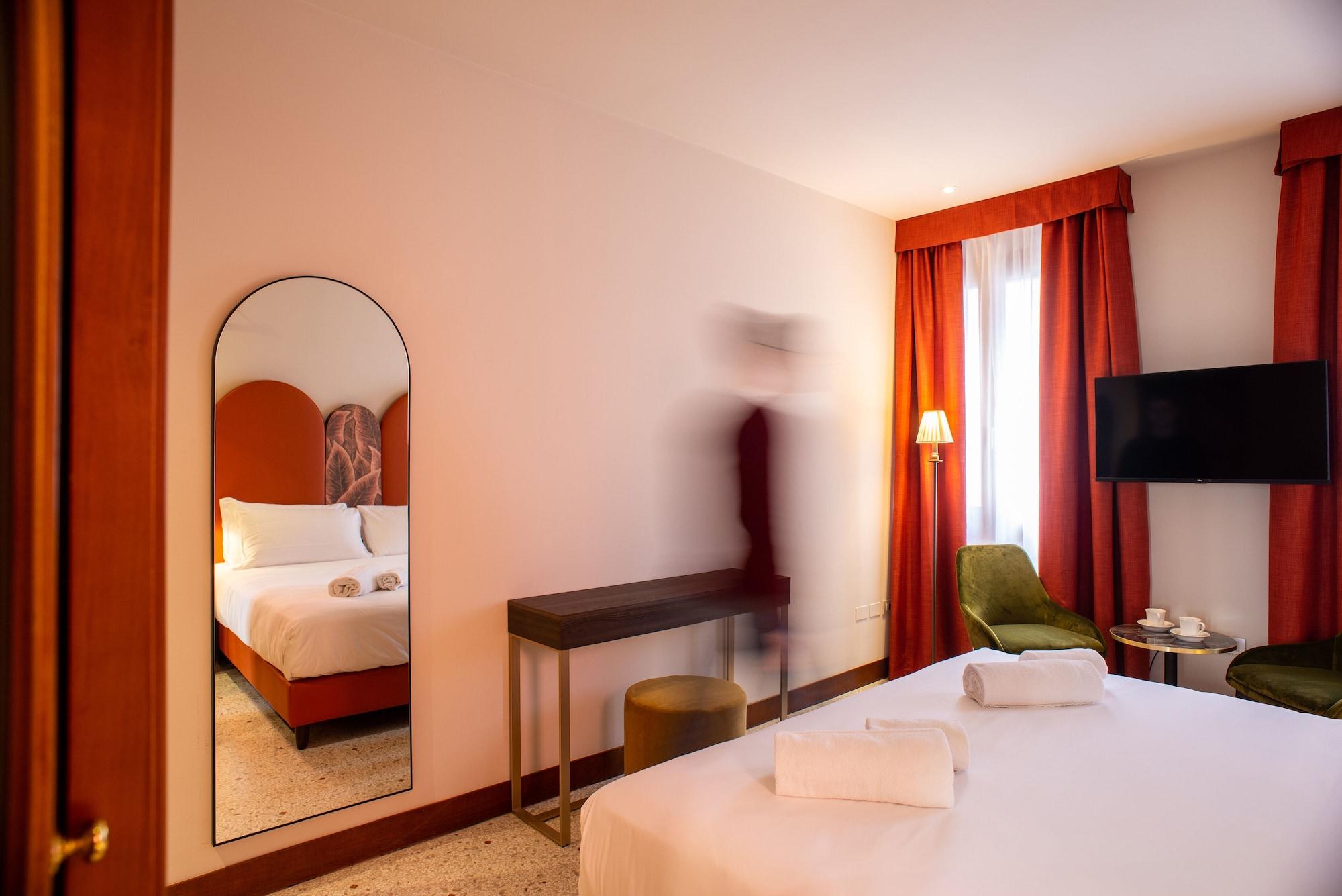 Palazzina Fortuny Acomodação com café da manhã  3*