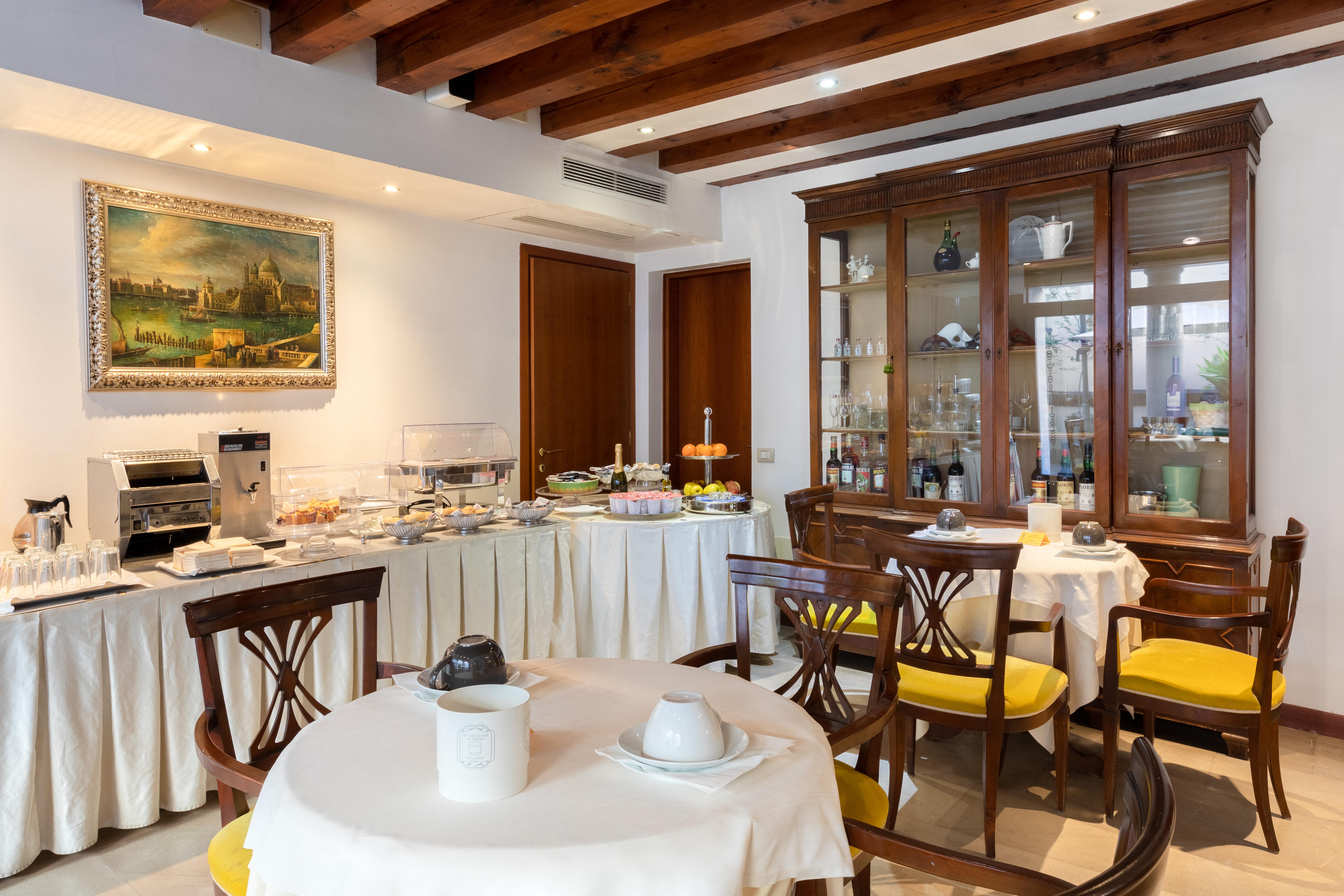 Palazzina Fortuny Acomodação com café da manhã  3*