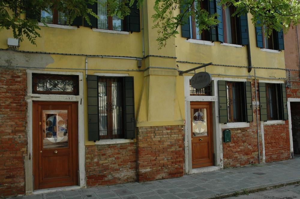 Inn Alloggi Marinella