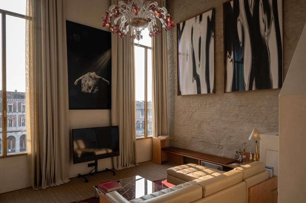 The Hotel Veneza