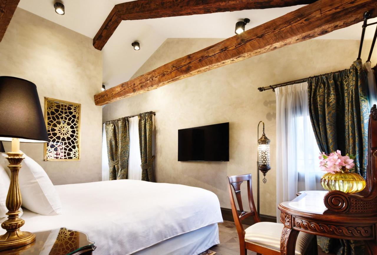Empress Theodora Apartment *