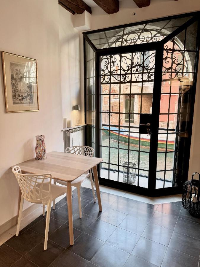 Ca Penini - Canal View Apartamento Veneza