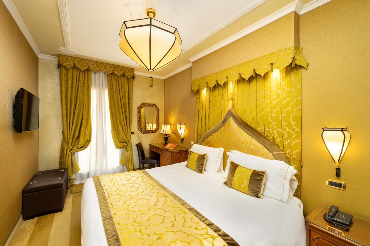Ai Mori D'oriente Hotel 4*