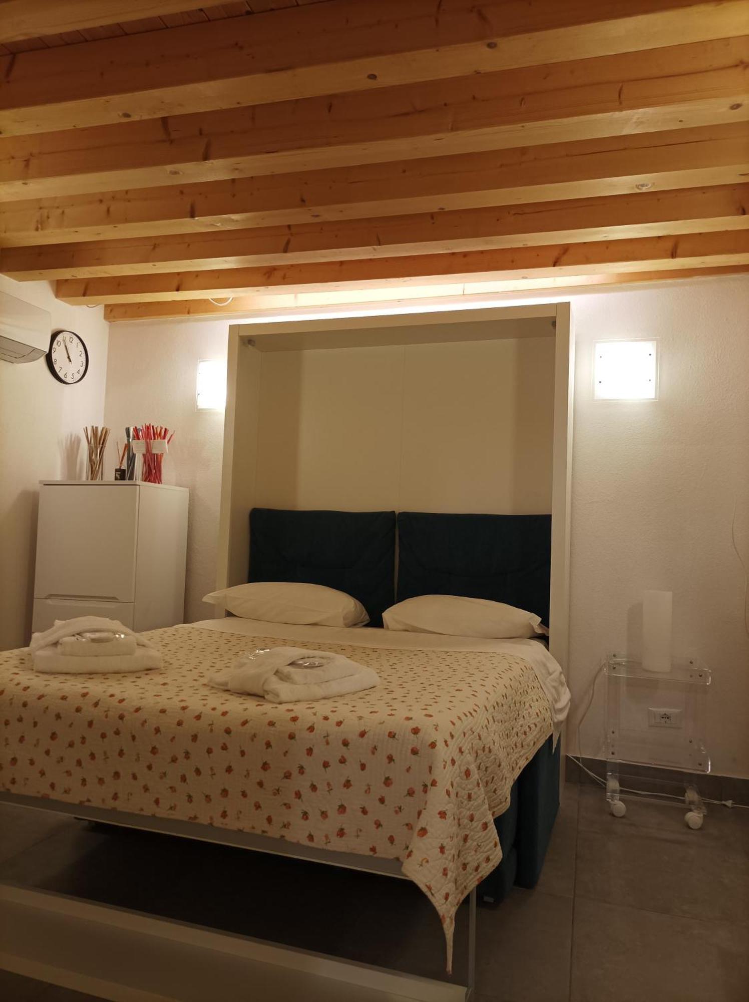 Ve-nice Casa Teresa C881 Apartment Venice