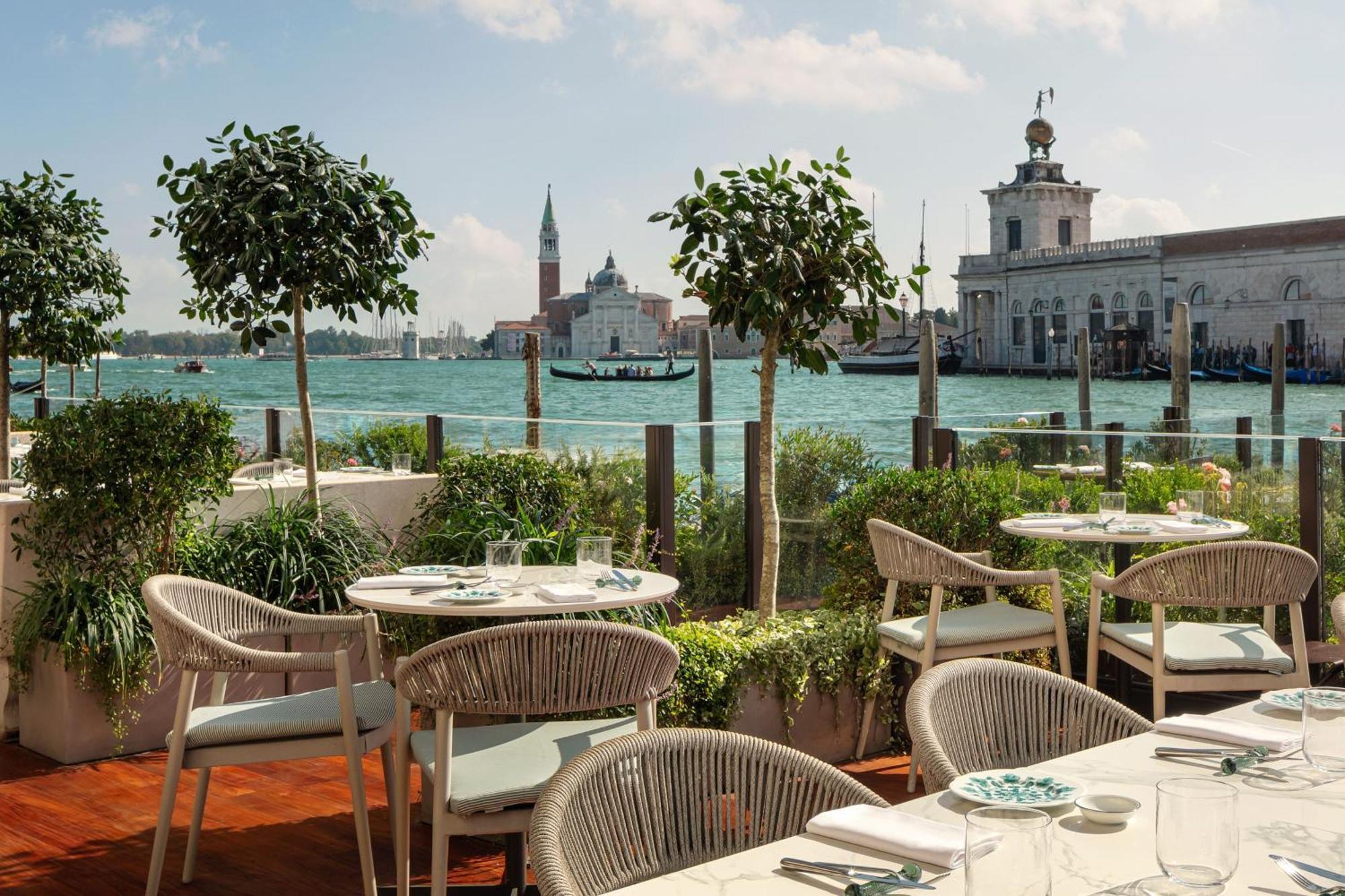 Hotel The St. Regis 5*