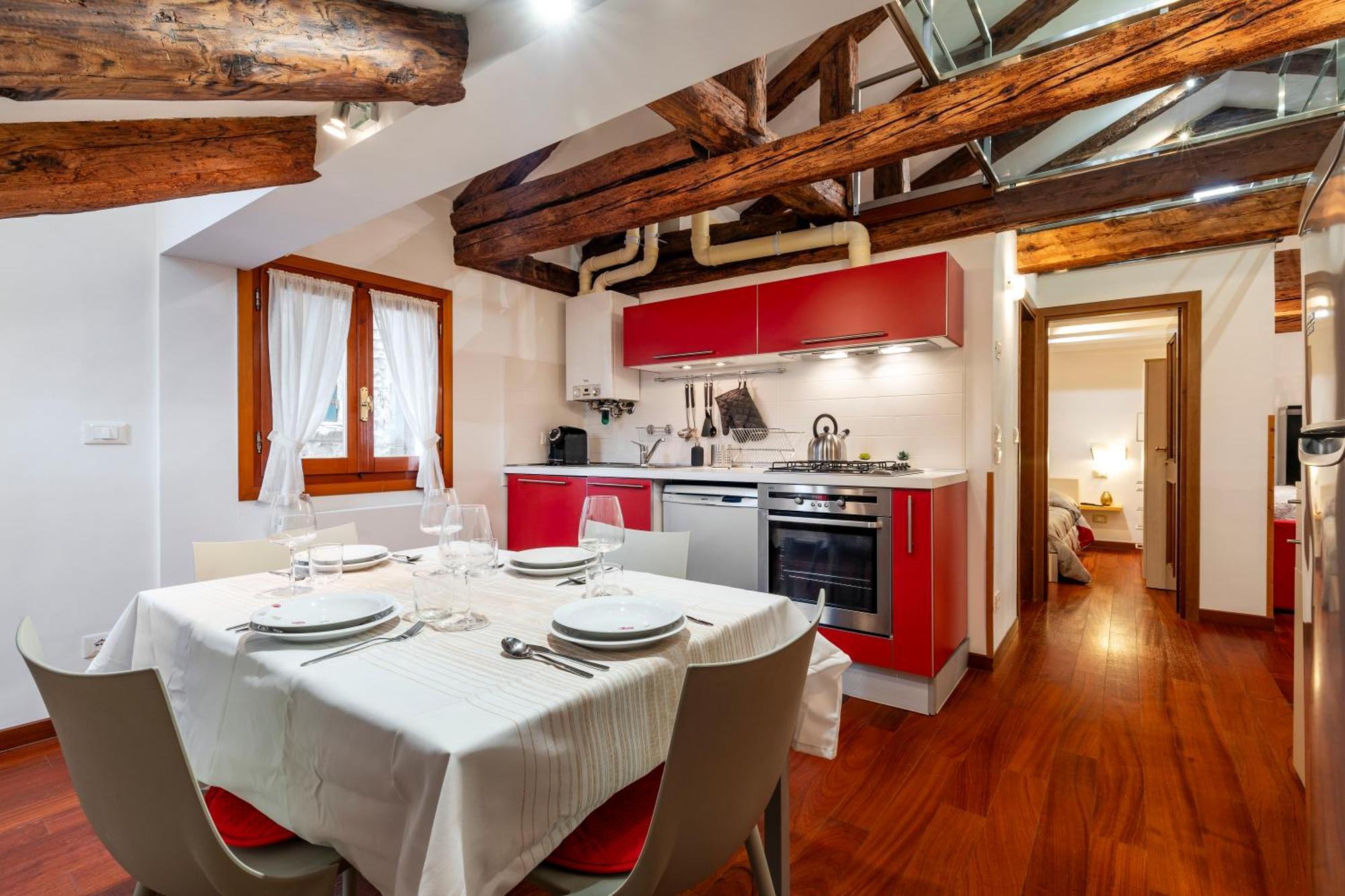 Glass House - Loft 2 Minutes To Rialto Bridge & View * Venice