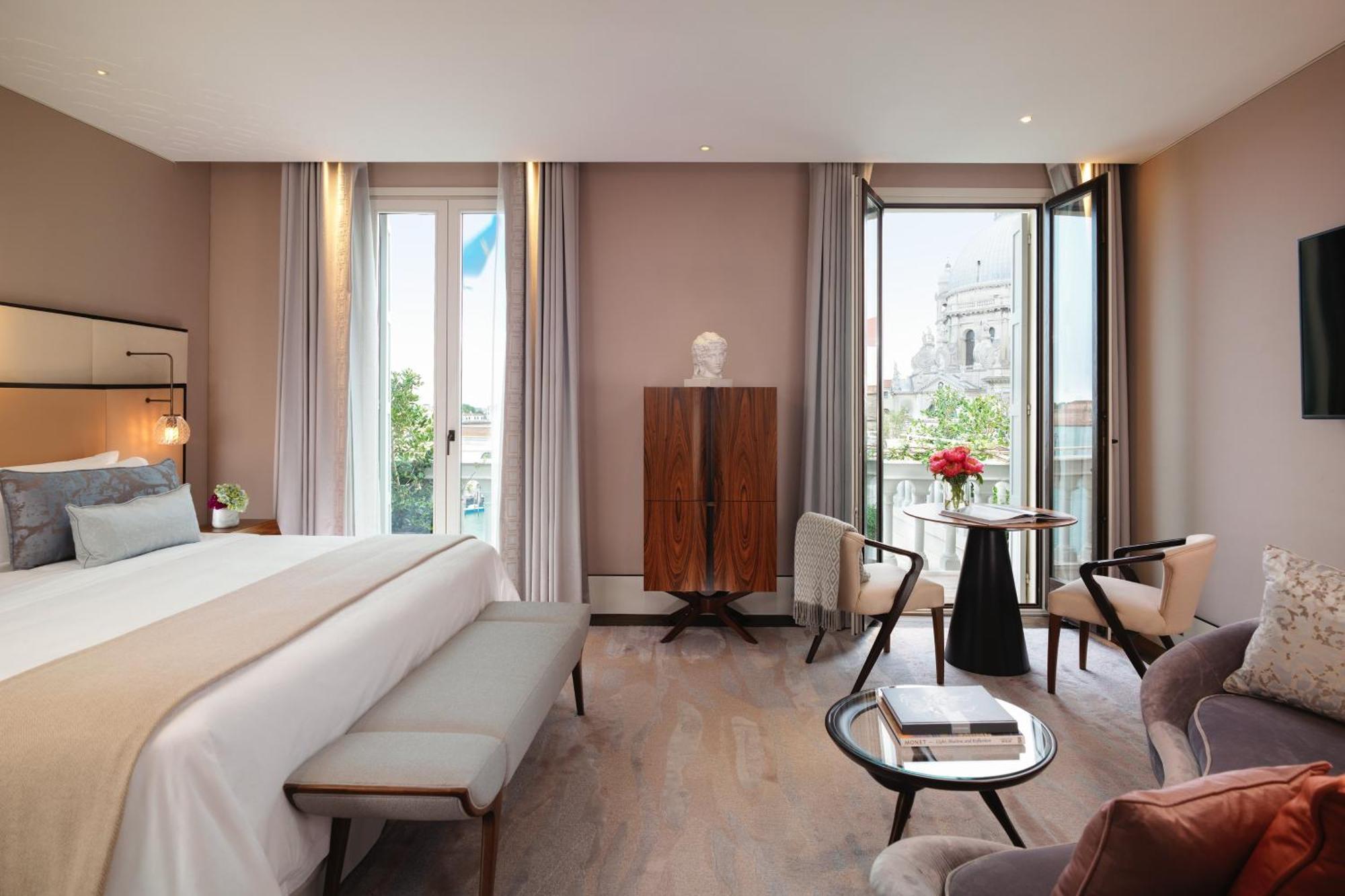 Hotel The St. Regis 5*