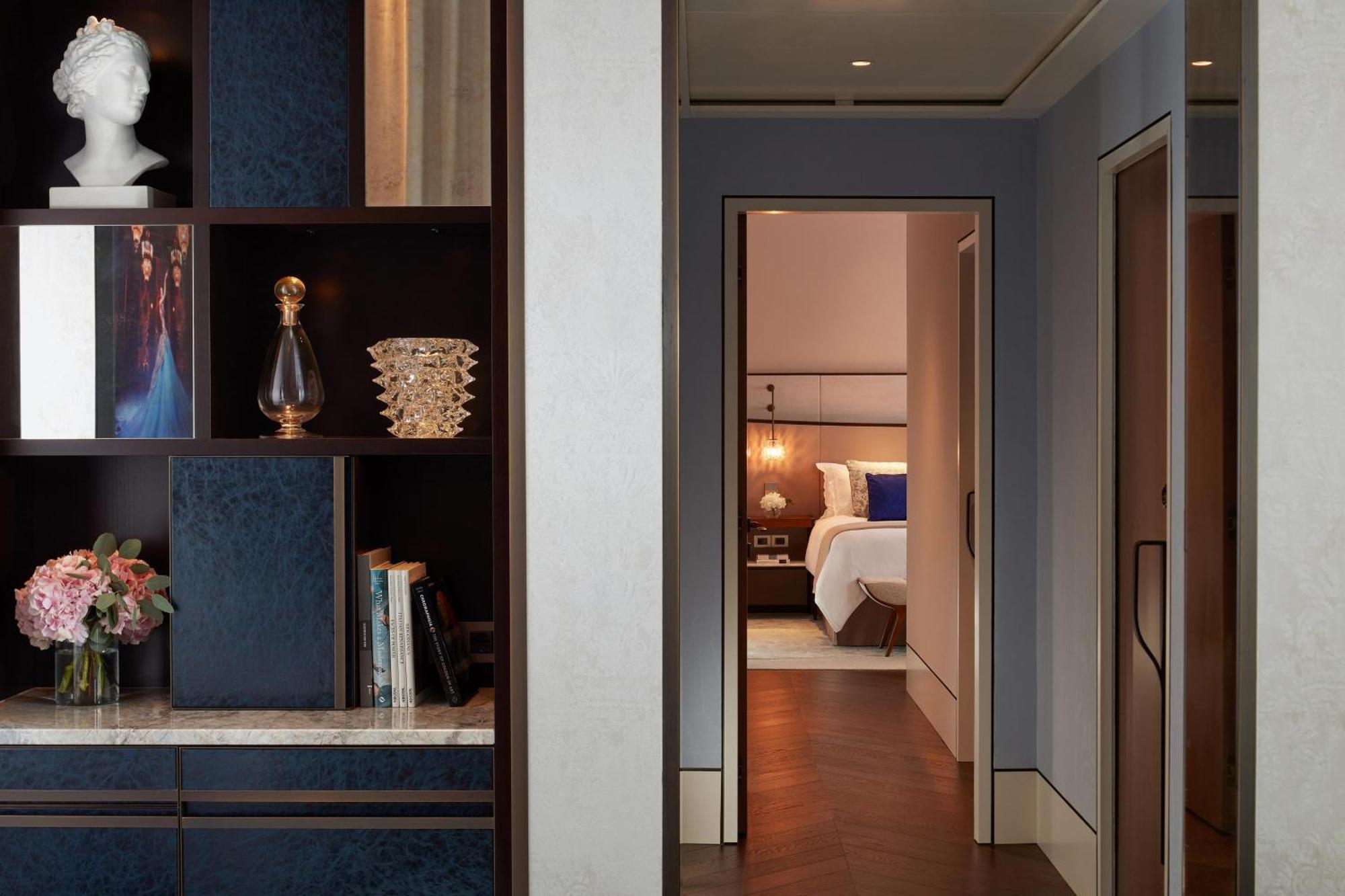 The St. Regis 5*