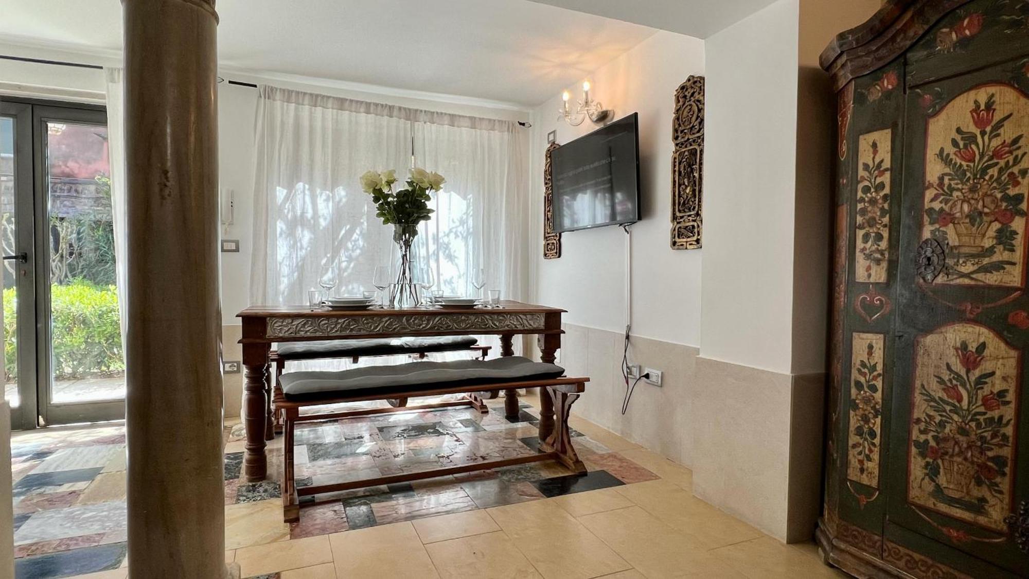Flowery Apartment *