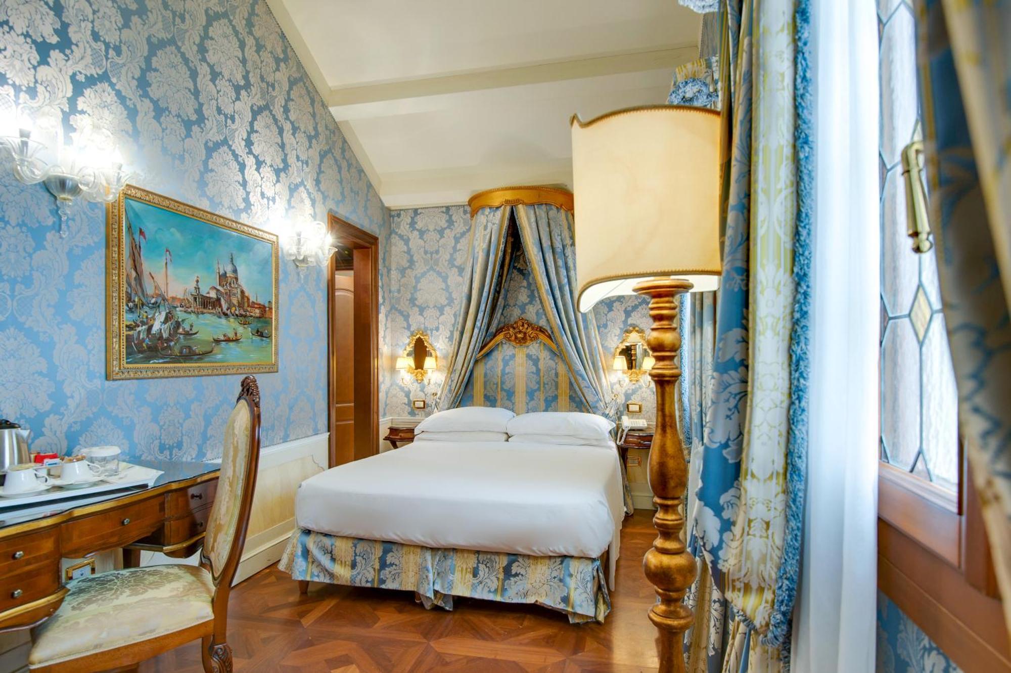 Canal Grande Hotel 4*