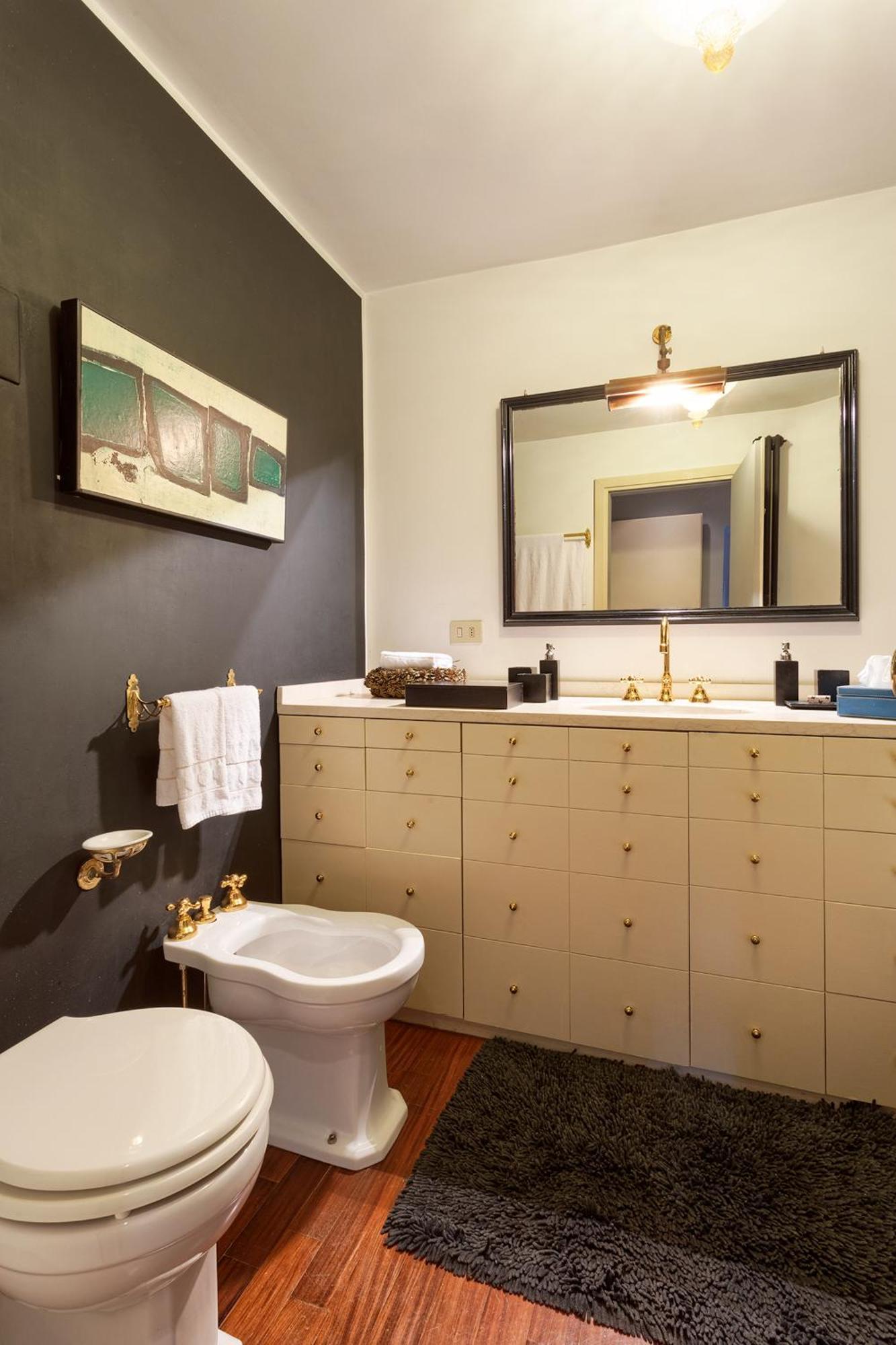 Charming House Iqs *